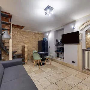 https://oliviero-piazza-navona-2.it-romehotels.com