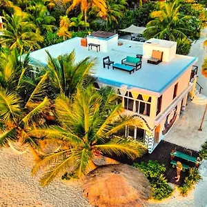 https://casa-pronoia.quintano-roohotels.com