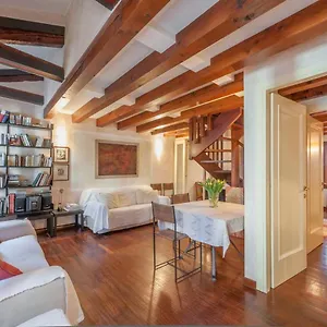  Apartment Ca' Delle Pizzocchere, A Perfect Spot In San Marco
